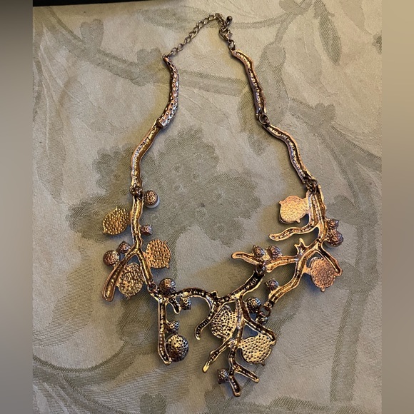 Organic Design of Bronze Tree Branch Faux Pearls & Rhinestone Statement Necklace - Picture 4 of 15